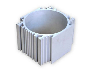 자동을 위한 6063 알루미늄 실린더 포탄을 기계로 가공하는 은빛 양극 처리된 CNC